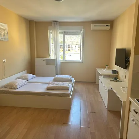 Urban Apartamento *